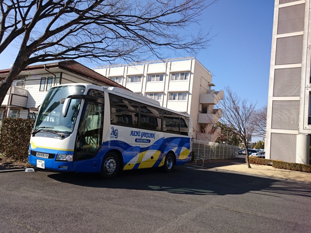愛知学泉大学岡崎キャンパスで広告