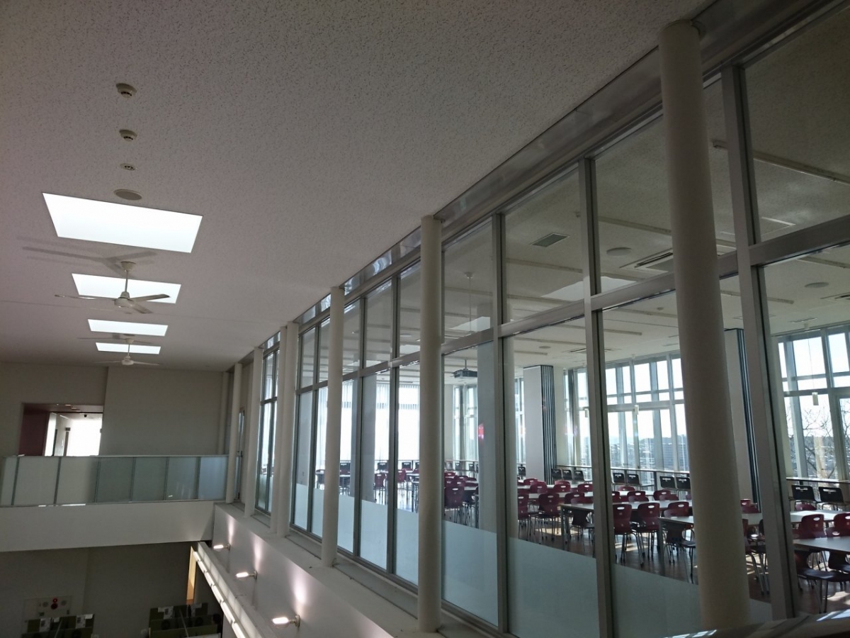 岡崎女子大学で広告