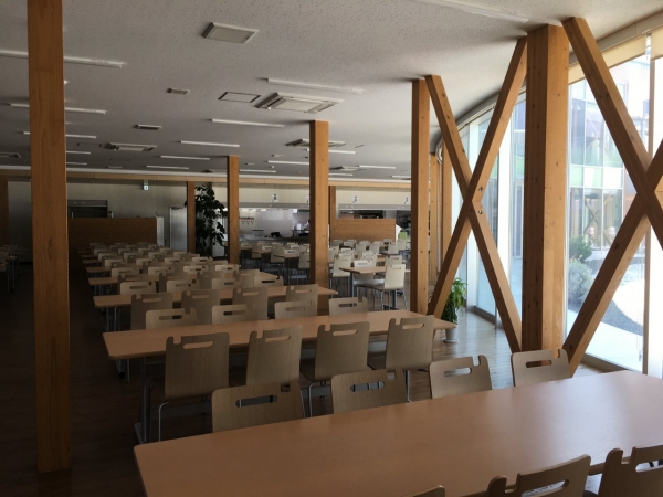 西九州大学 佐賀キャンパス 食堂内観
