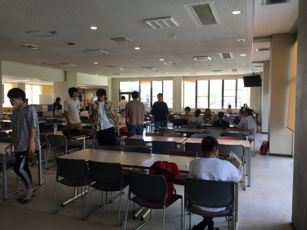 西九州大学 佐賀キャンパス 第二学生ホール内観